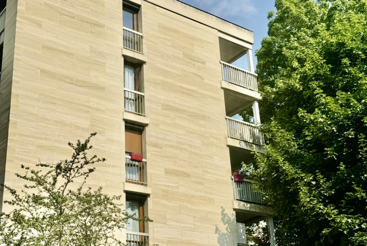 À vendre : Appartement 3 pièces lumineux à Mantes-la-Ville 