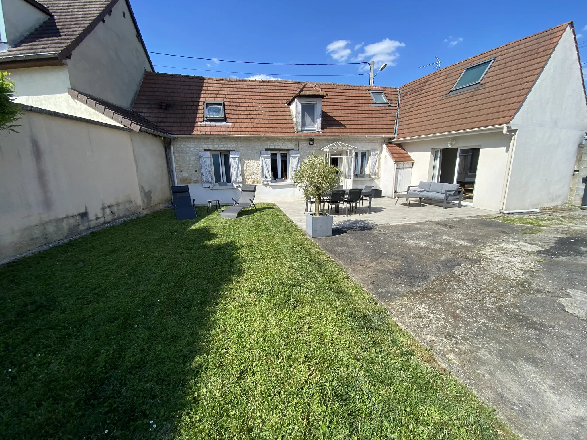 Maison à Erquery avec garage et possibilité de loft 