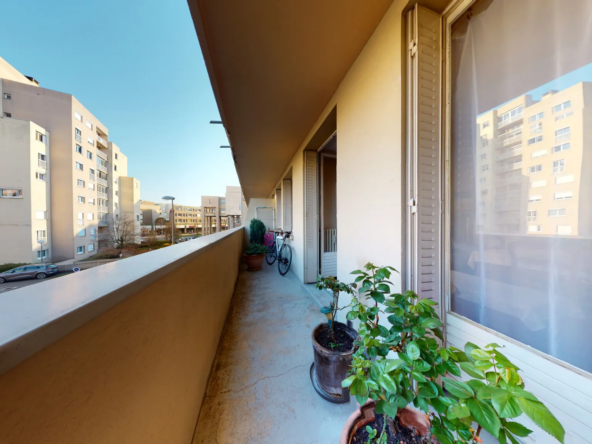 Appartement 3 pièces avec balcon et garage à Dijon