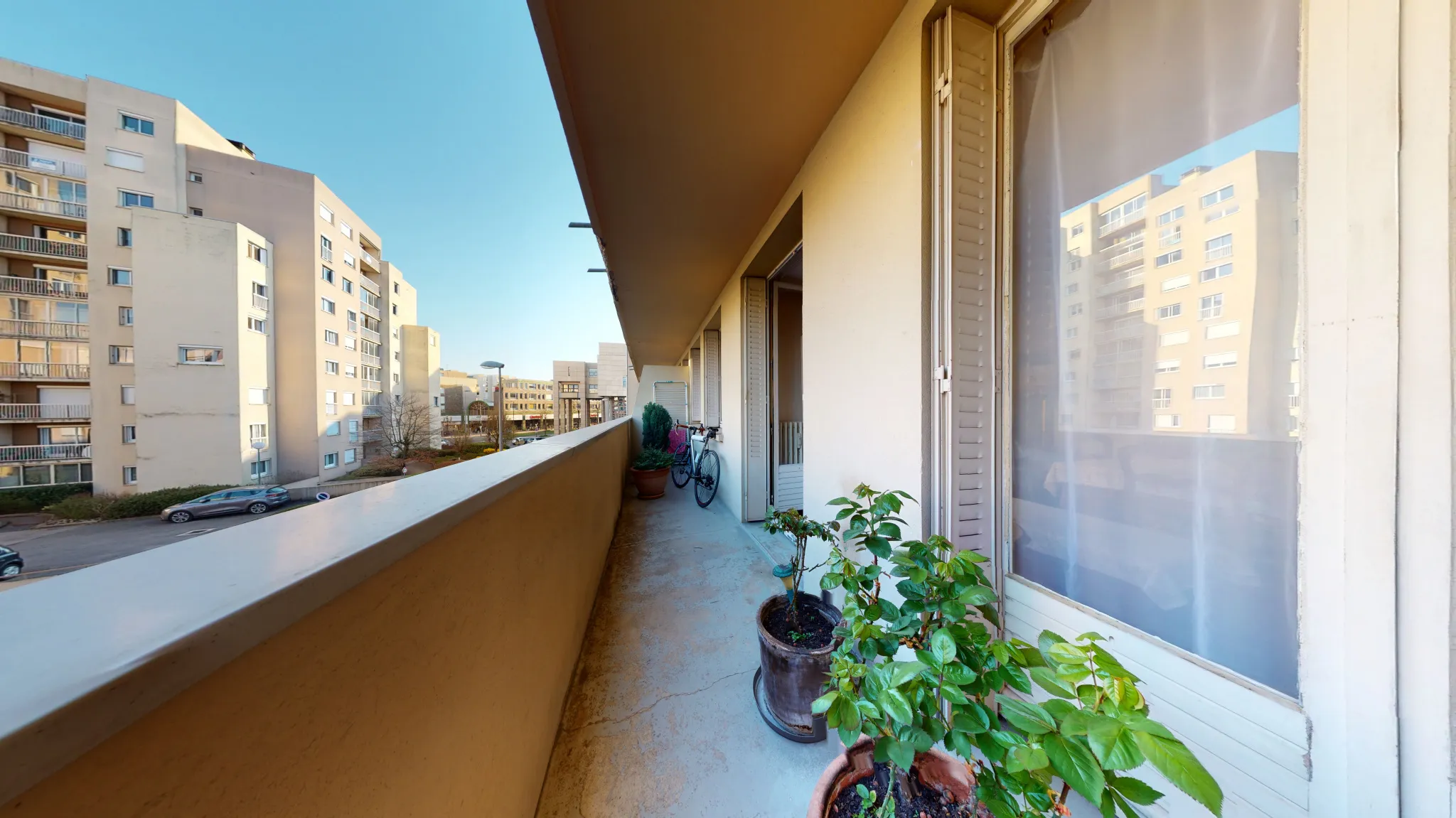 Appartement T3 lumineux à vendre à Dijon avec balcon et garage 