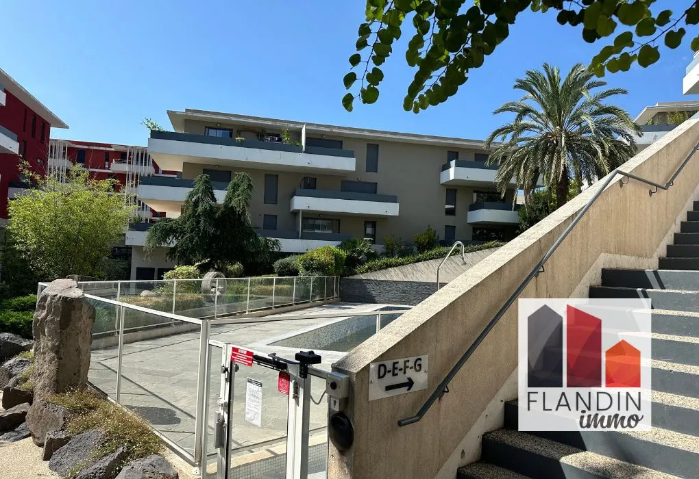 Appartement 3 Pièces Climatisé avec Terrasse à Juvignac 