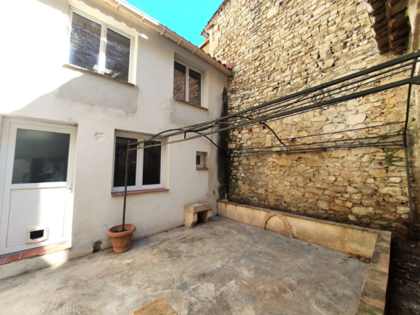 Appartement T2 en duplex avec cour privative à Nîmes