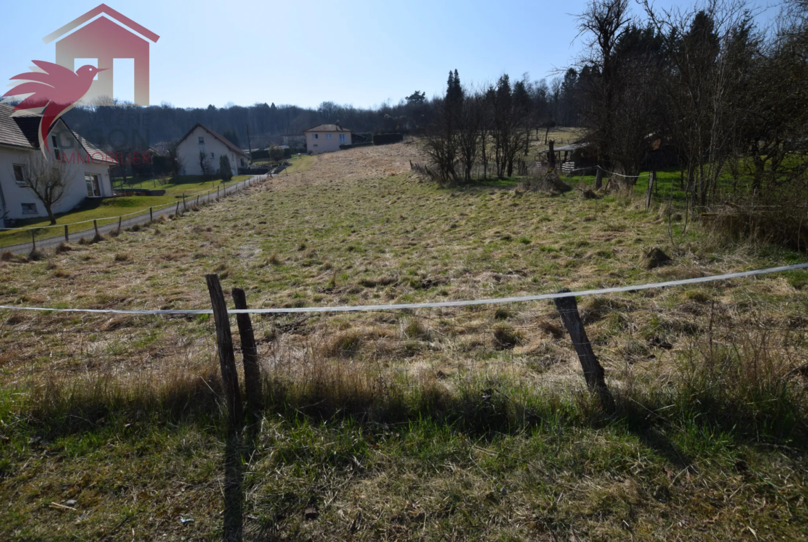 Parcelle de terrain à bâtir de 8,18 ares à Étouvans 