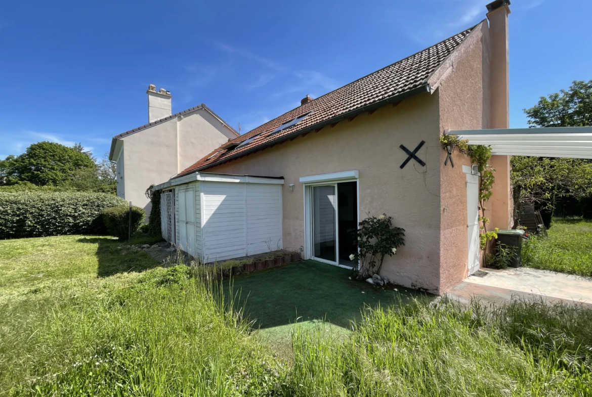 Maison longue avec 2 habitations à Bellerive-sur-Allier 