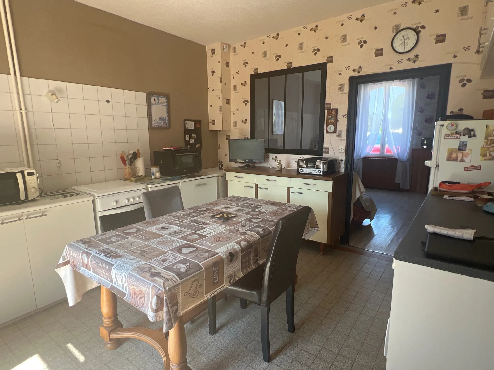 À vendre : Maison de 3 chambres à Sancoins sur 447 m² 