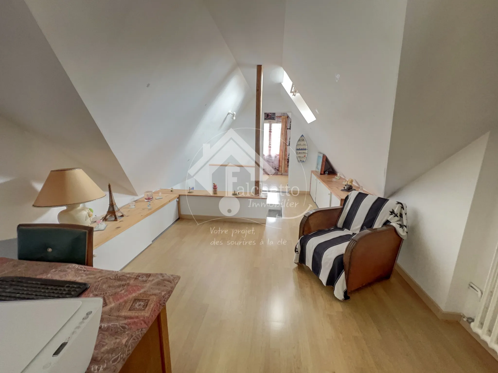 À vendre : Maison de 3 chambres à Sancoins sur 447 m² 