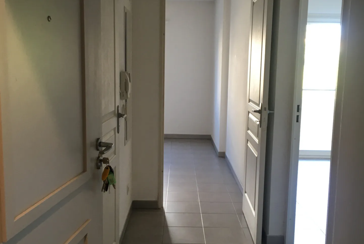 À vendre : Appartement T2 de 42,60 m² avec terrasse et garage à Montpellier 