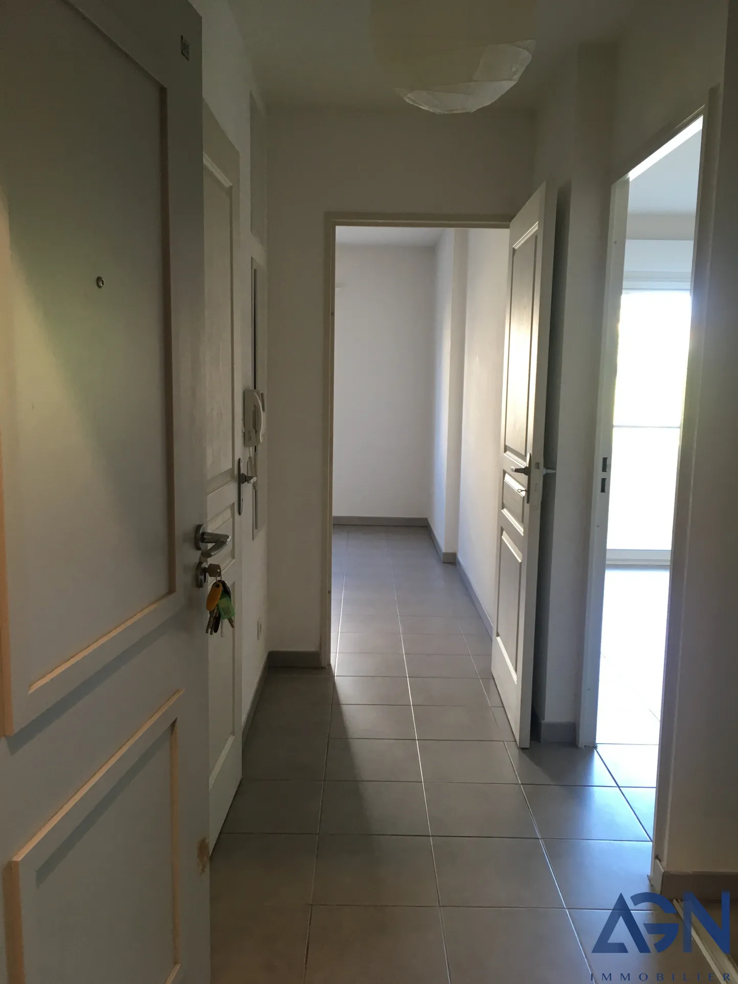 À vendre : Appartement T2 de 42,60 m² avec terrasse et garage à Montpellier 