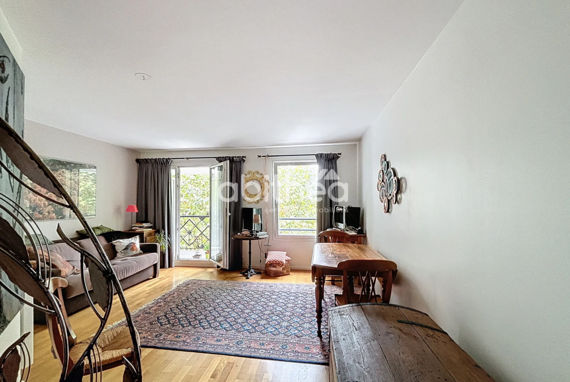 F2 à vendre à Choisy le Roi - 48 m² avec balcon et box de parking 