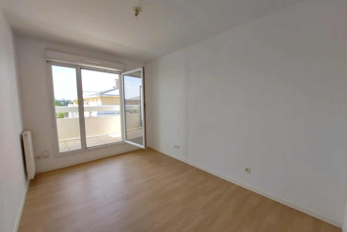 Appartement 4 pièces avec terrasse à vendre à Élancourt 