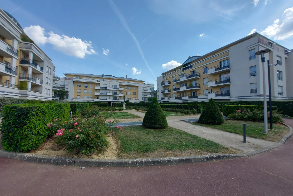 Appartement 4 pièces avec terrasse à vendre à Élancourt 