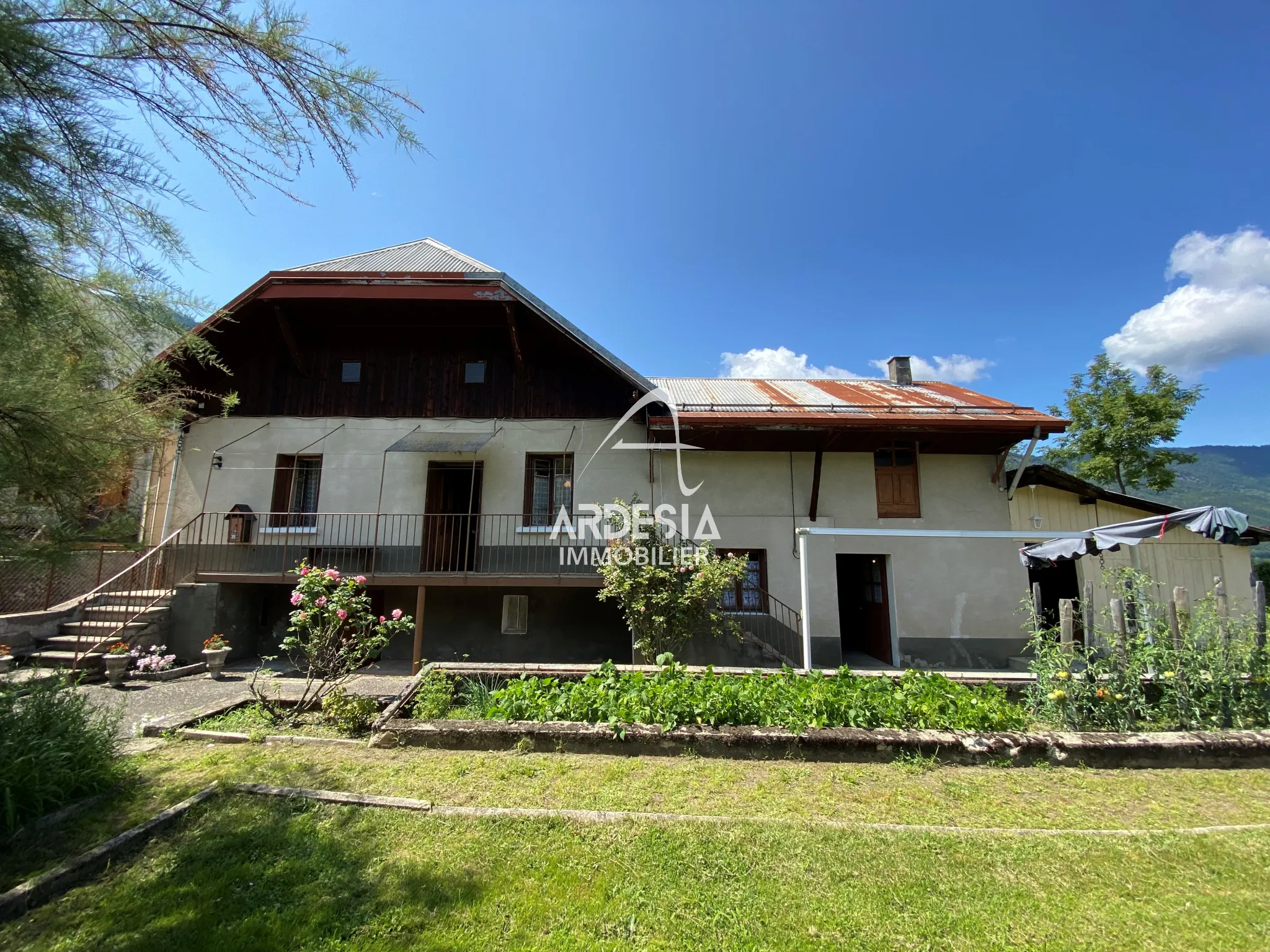 Maison Individuelle à Rénover à St Alban des Hurtieres 