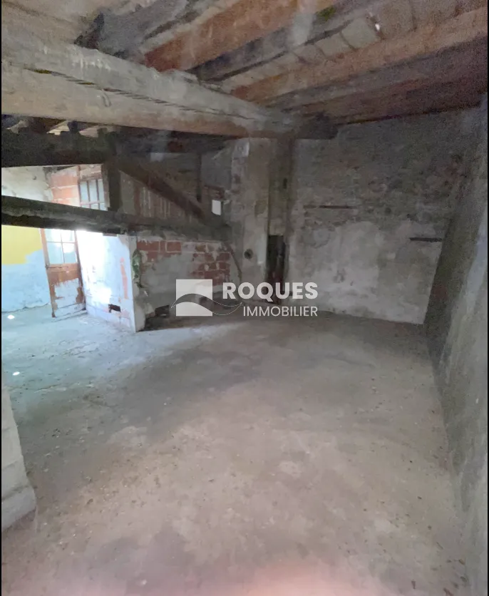 Lodève centre : Appartement à rénover 4 pièces 59 m² + grenier 