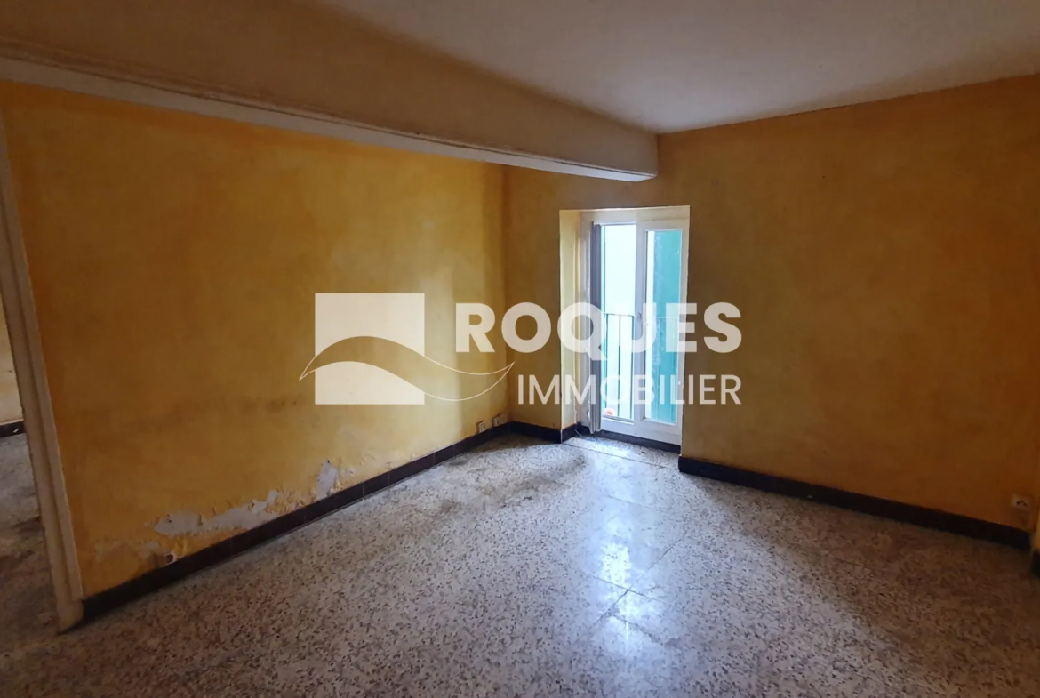 Lodève centre : Appartement à rénover 4 pièces 59 m² + grenier 