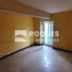 Lodève centre : Appartement à rénover 4 pièces 59 m² + grenier