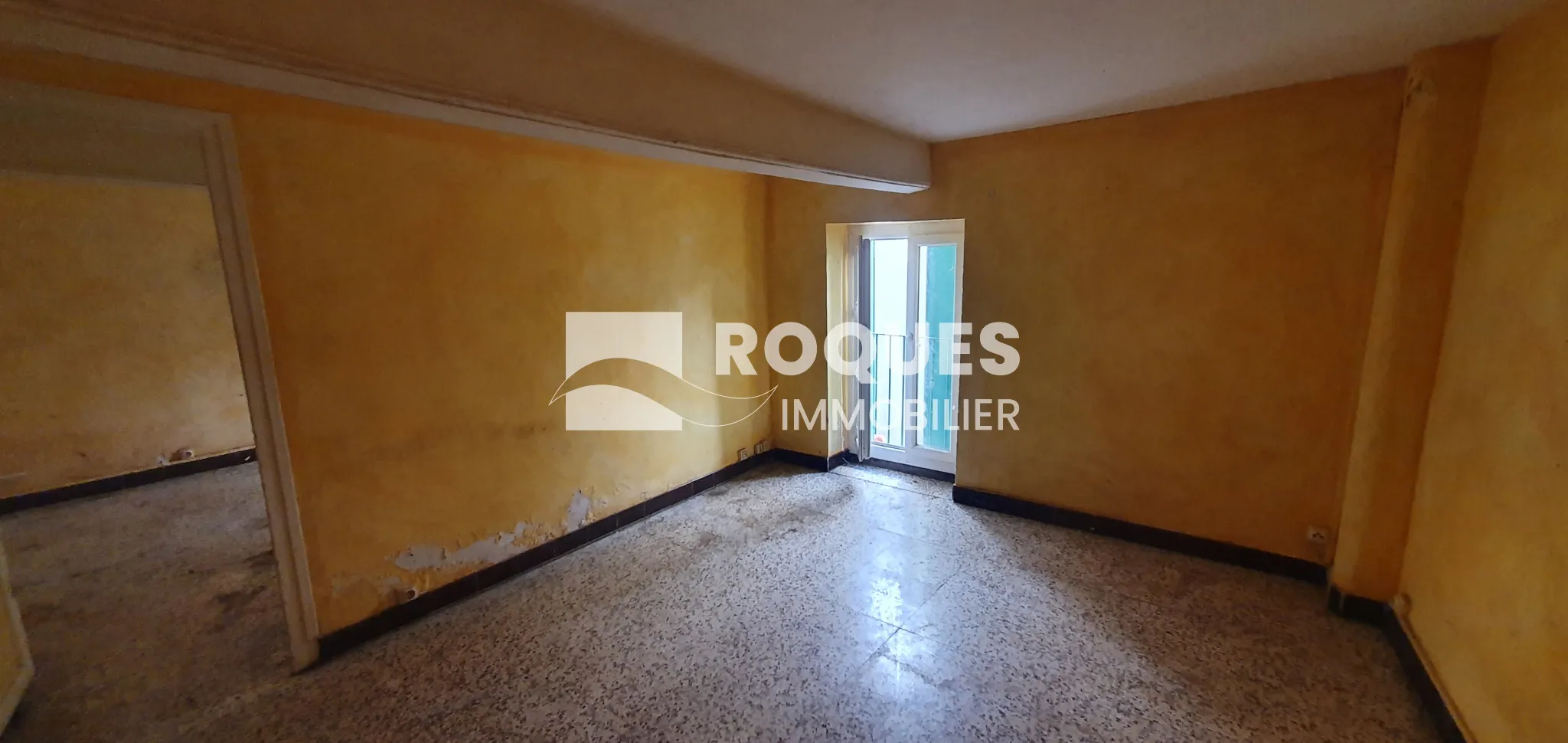 Lodève centre : Appartement à rénover 4 pièces 59 m² + grenier 