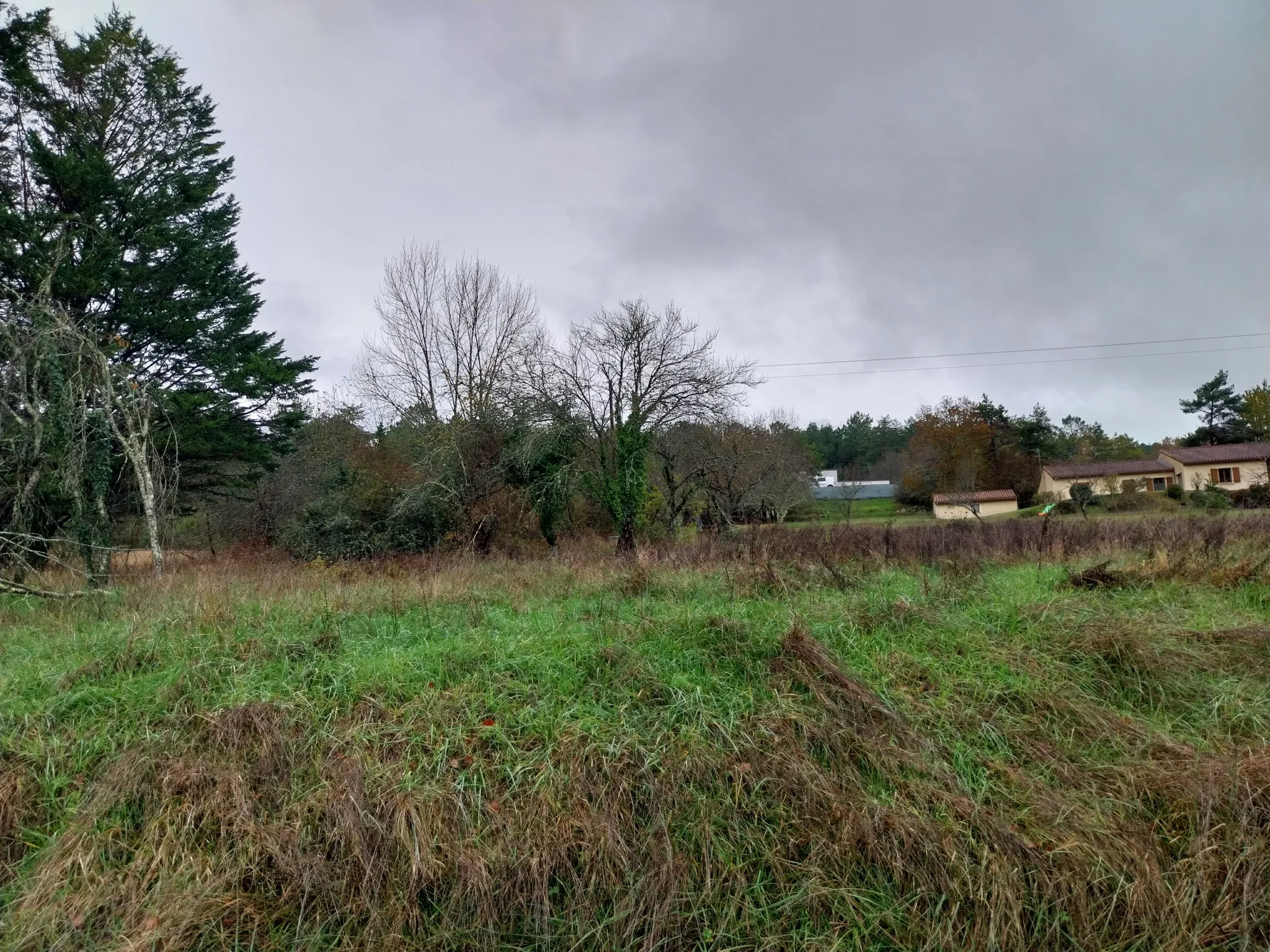 Terrain à bâtir sur plateau herboré à Château L'Evêque 