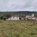 Terrain à bâtir sur plateau herboré à Château L'Evêque