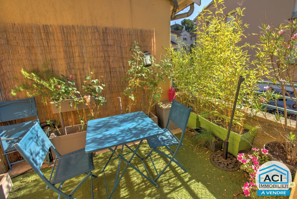 T3 Duplex lumineux avec balcon et cave à Saint Symphorien d’Ozon 