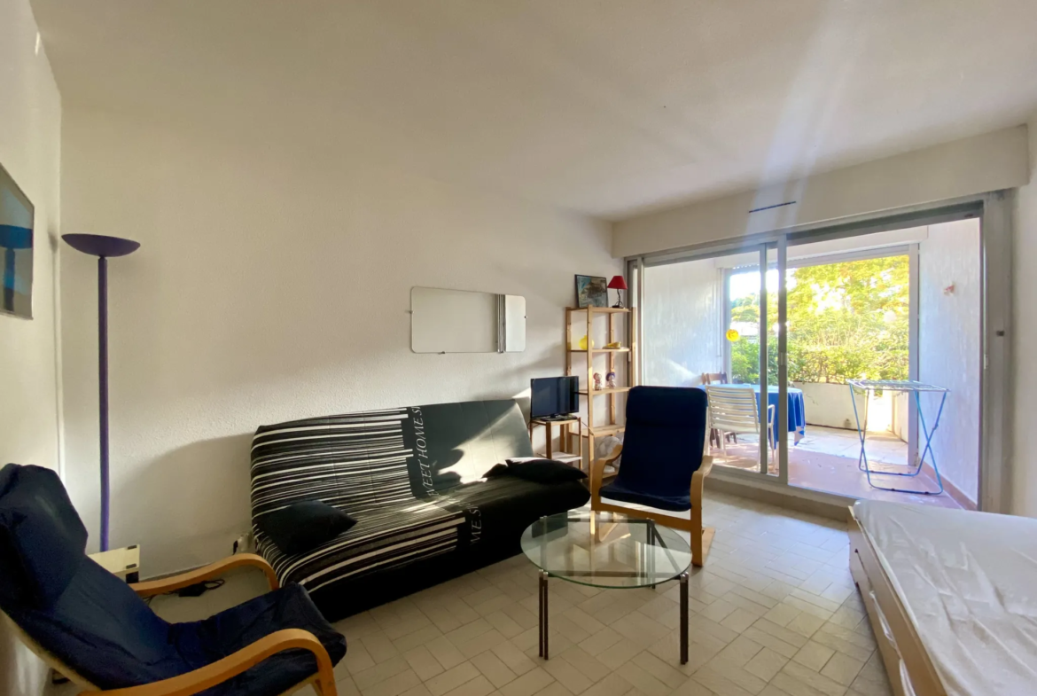 Grand Studio avec Piscine et Parking à Le Cap d'Agde 