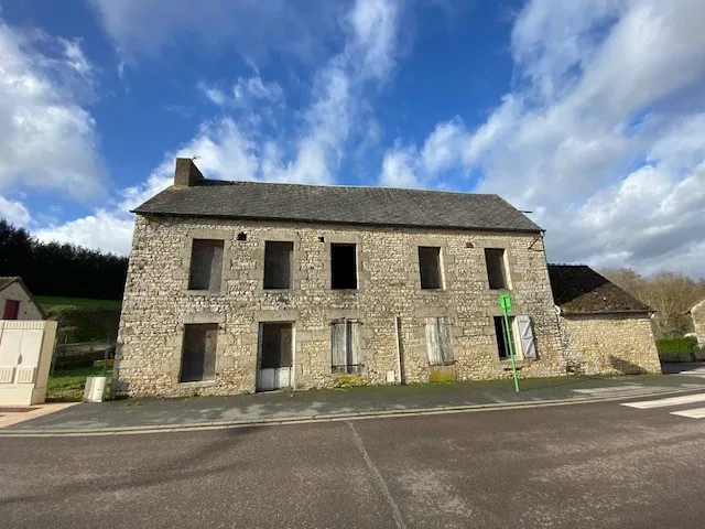 Maison en pierre à restaurer à 10 minutes de Sées 