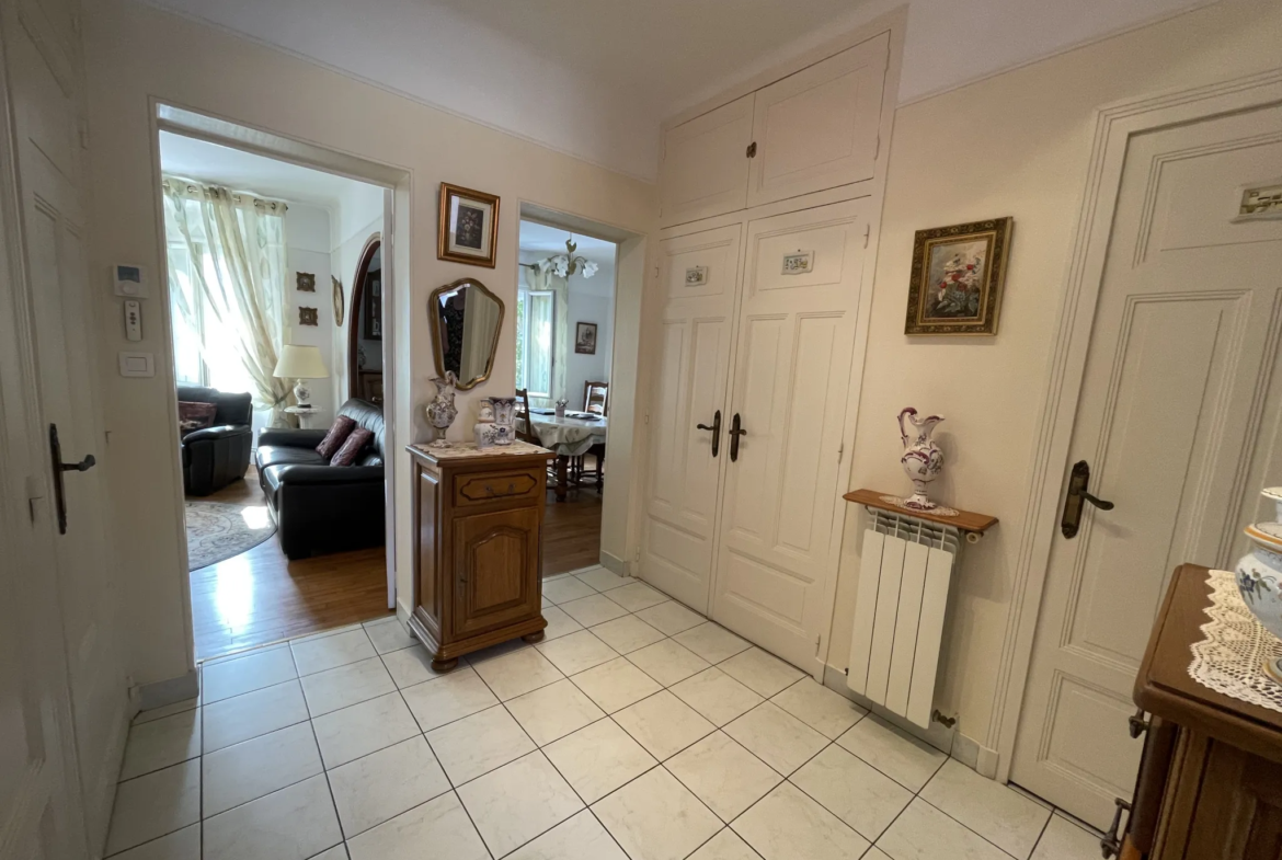 À vendre : Appartement T3 avec garage à Vichy, quartier République 