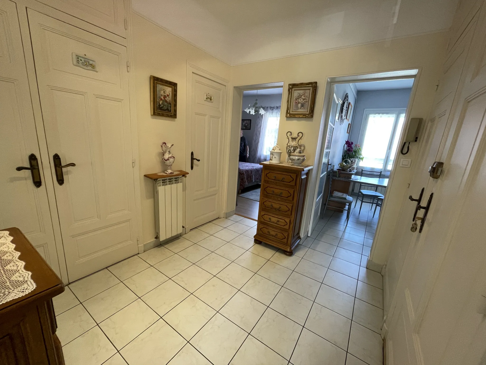 À vendre : Appartement T3 avec garage à Vichy, quartier République 