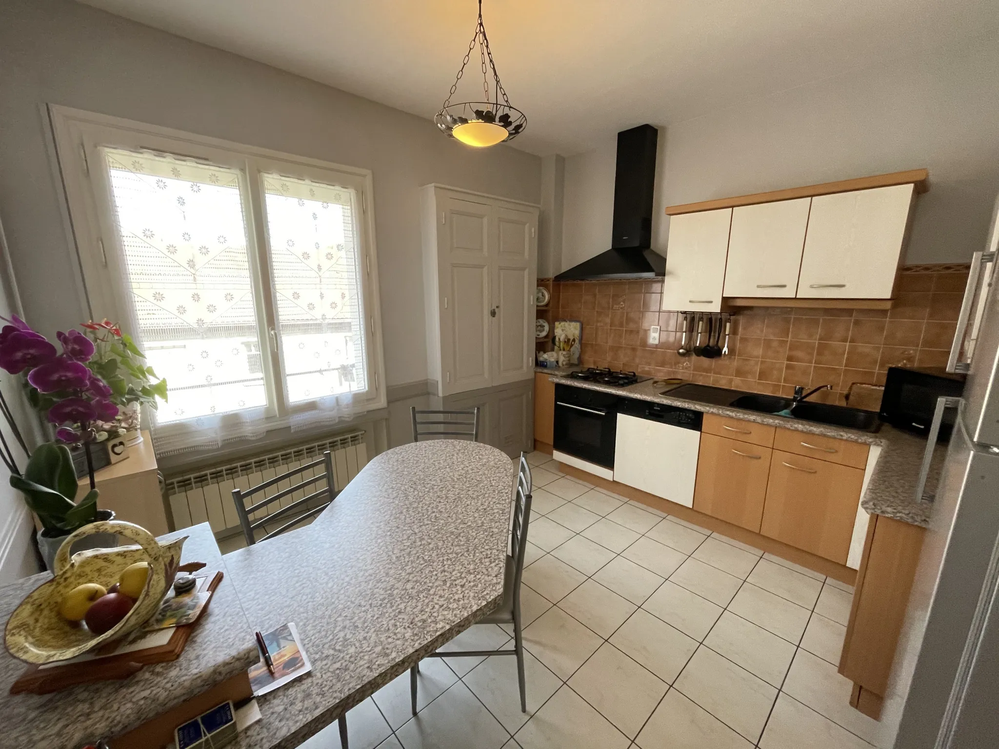 À vendre : Appartement T3 avec garage à Vichy, quartier République 