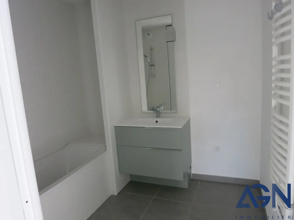 À vendre : Appartement 3 pièces avec parking à Montpellier, quartier Ovalie 