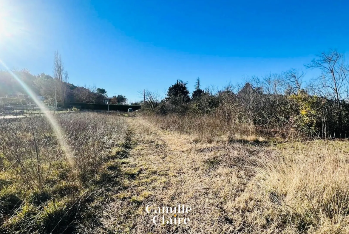 Terrain constructible de 3621 m² à Saint Julien, Haut Var 