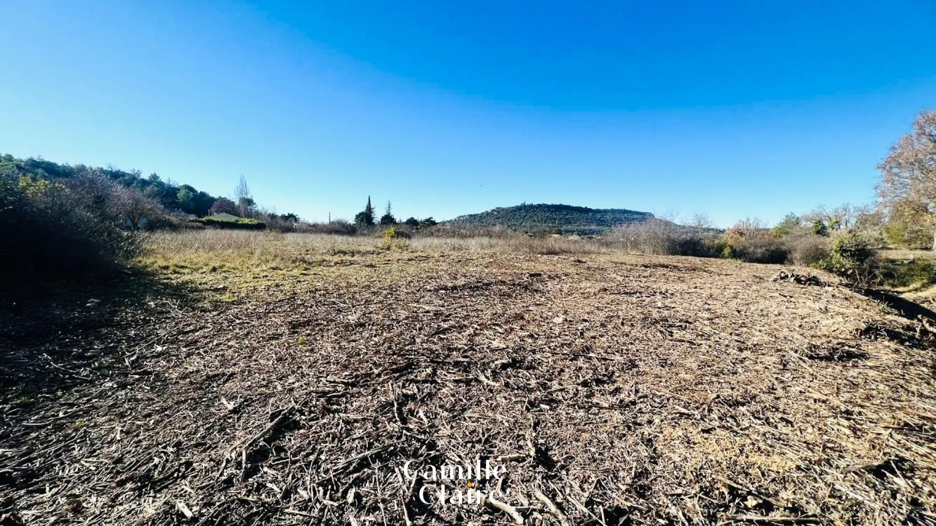 Terrain constructible de 3621 m² à Saint Julien, Haut Var 