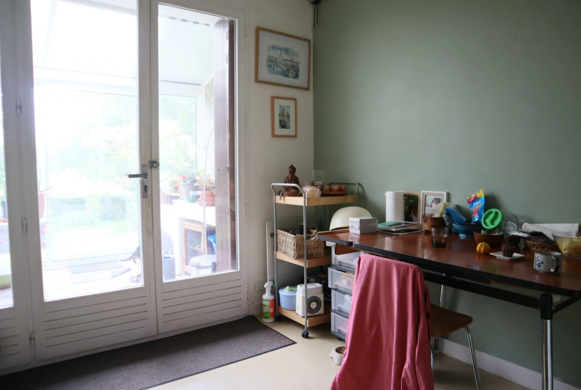 À vendre: Pavillon rez-de-chaussée surélevé à Salles d'Angles 