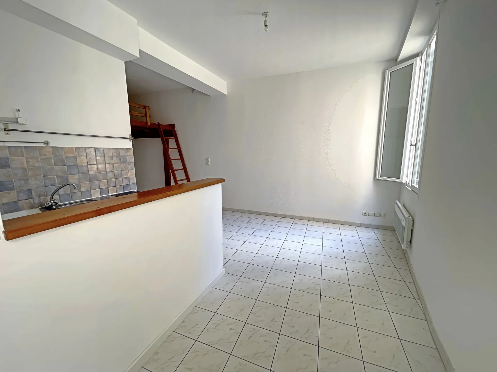 Studio lumineux avec mezzanine à Montpellier - Vente 