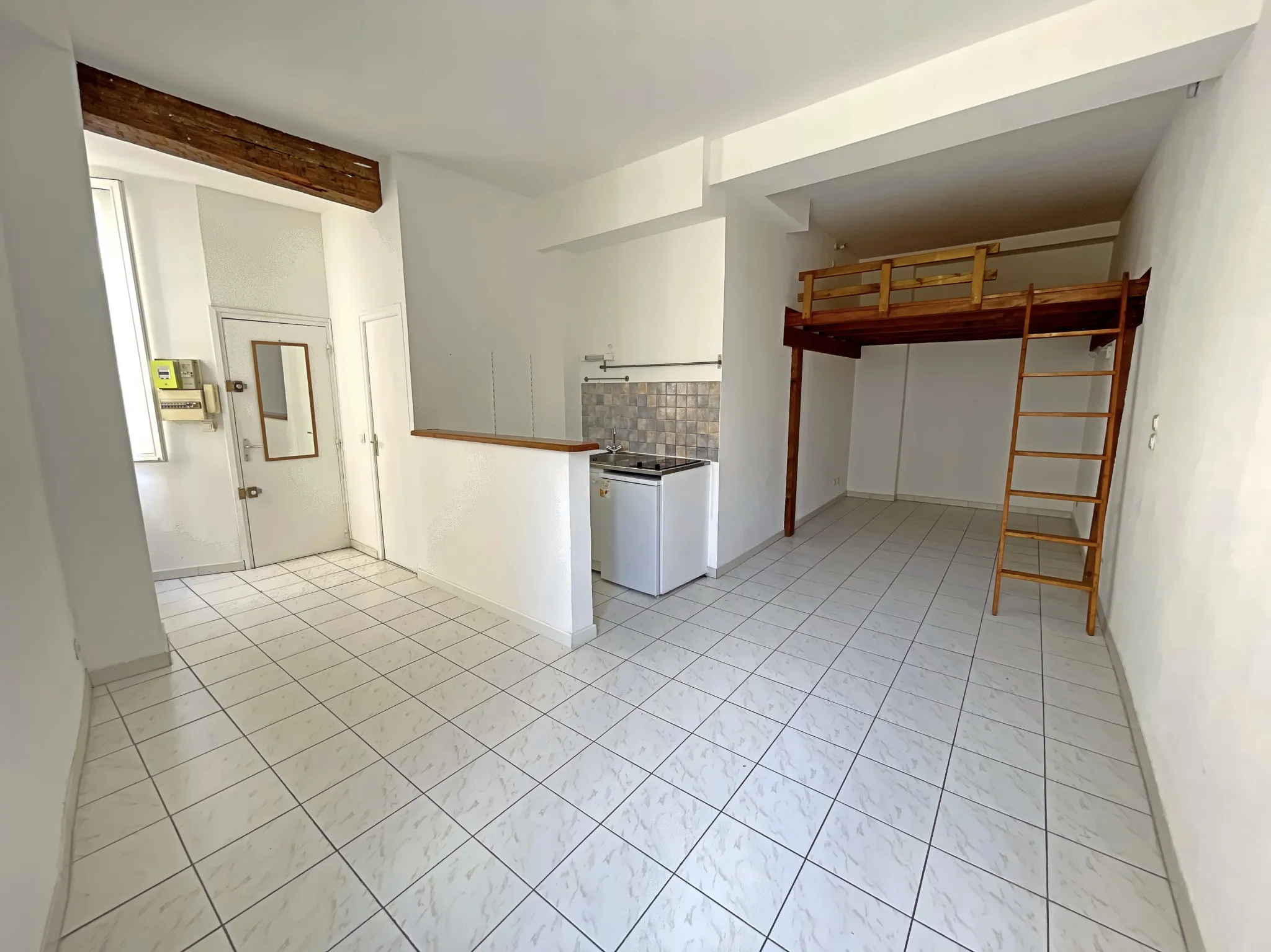 Studio lumineux avec mezzanine à Montpellier - Vente 