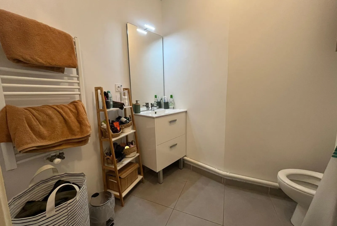 À vendre : Bel Appartement T2 avec Balcon à Toulon 