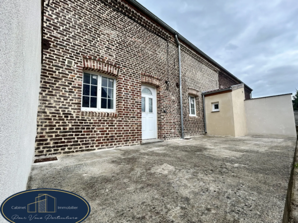 Renovated Townhouse with Courtyard in Condé-sur-l'Escaut