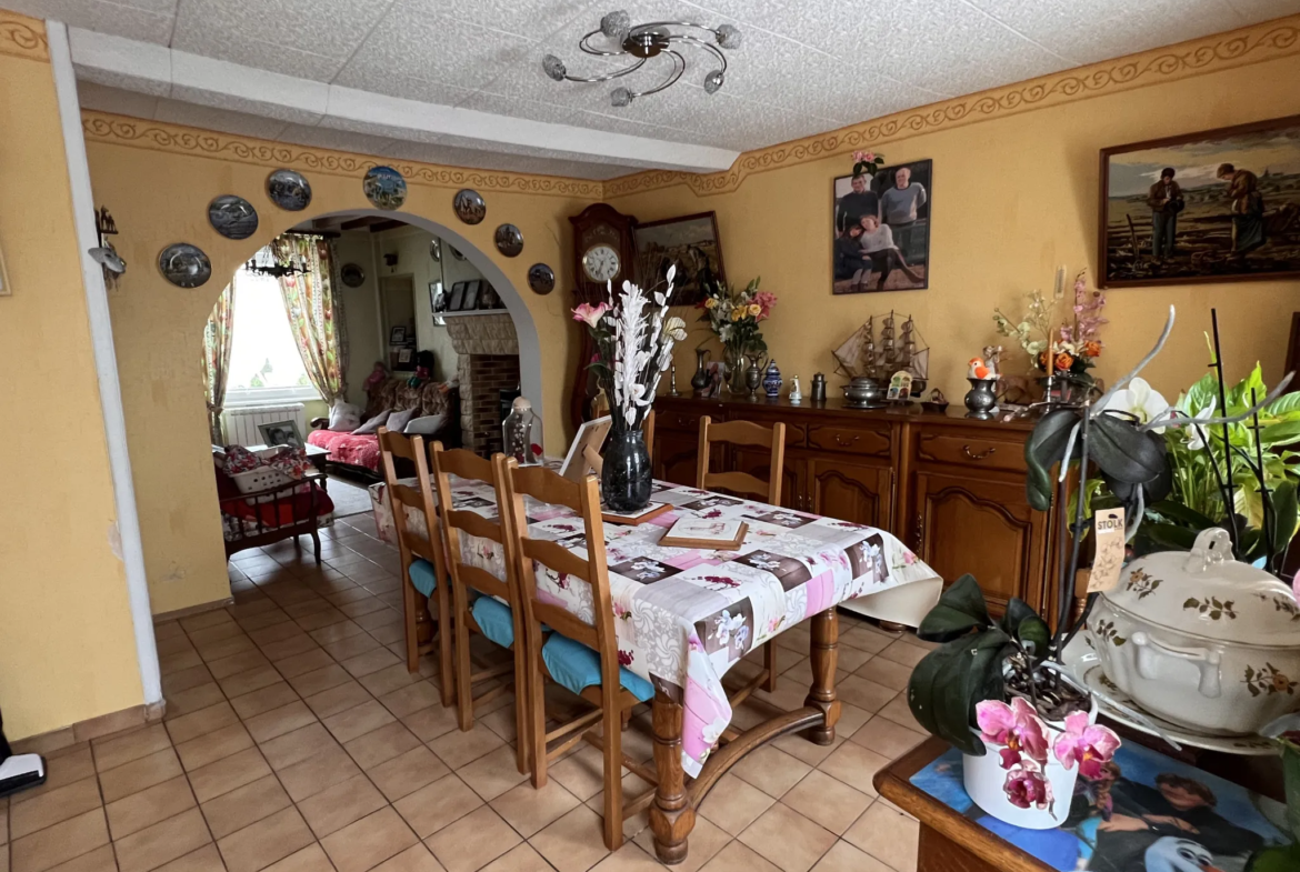 Maison de bourg à Souleuvre en Bocage - 3 chambres avec jardin 