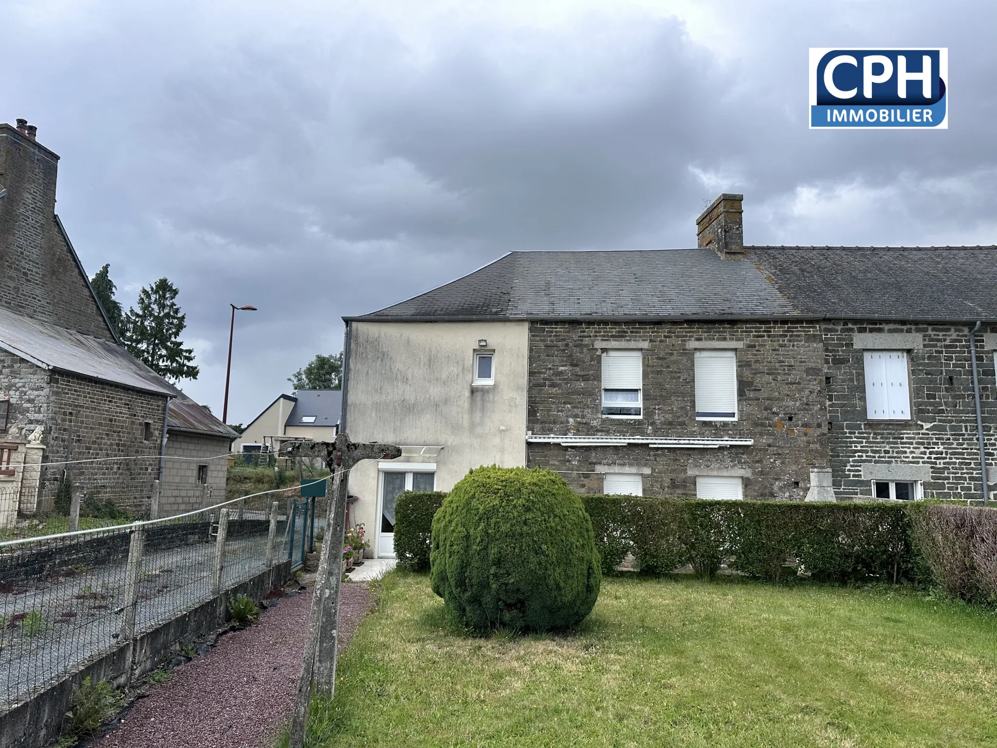 Maison de bourg à Souleuvre en Bocage - 3 chambres avec jardin 