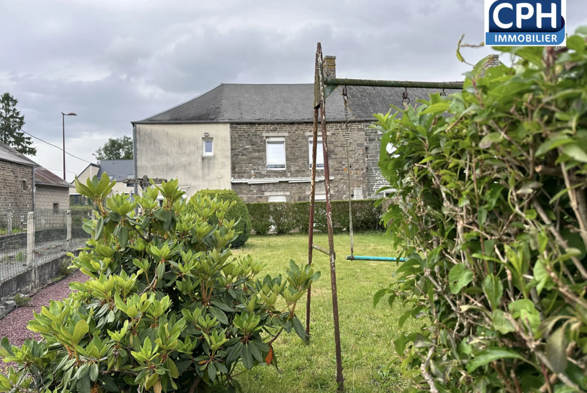 Maison de bourg à Souleuvre en Bocage - 3 chambres avec jardin 