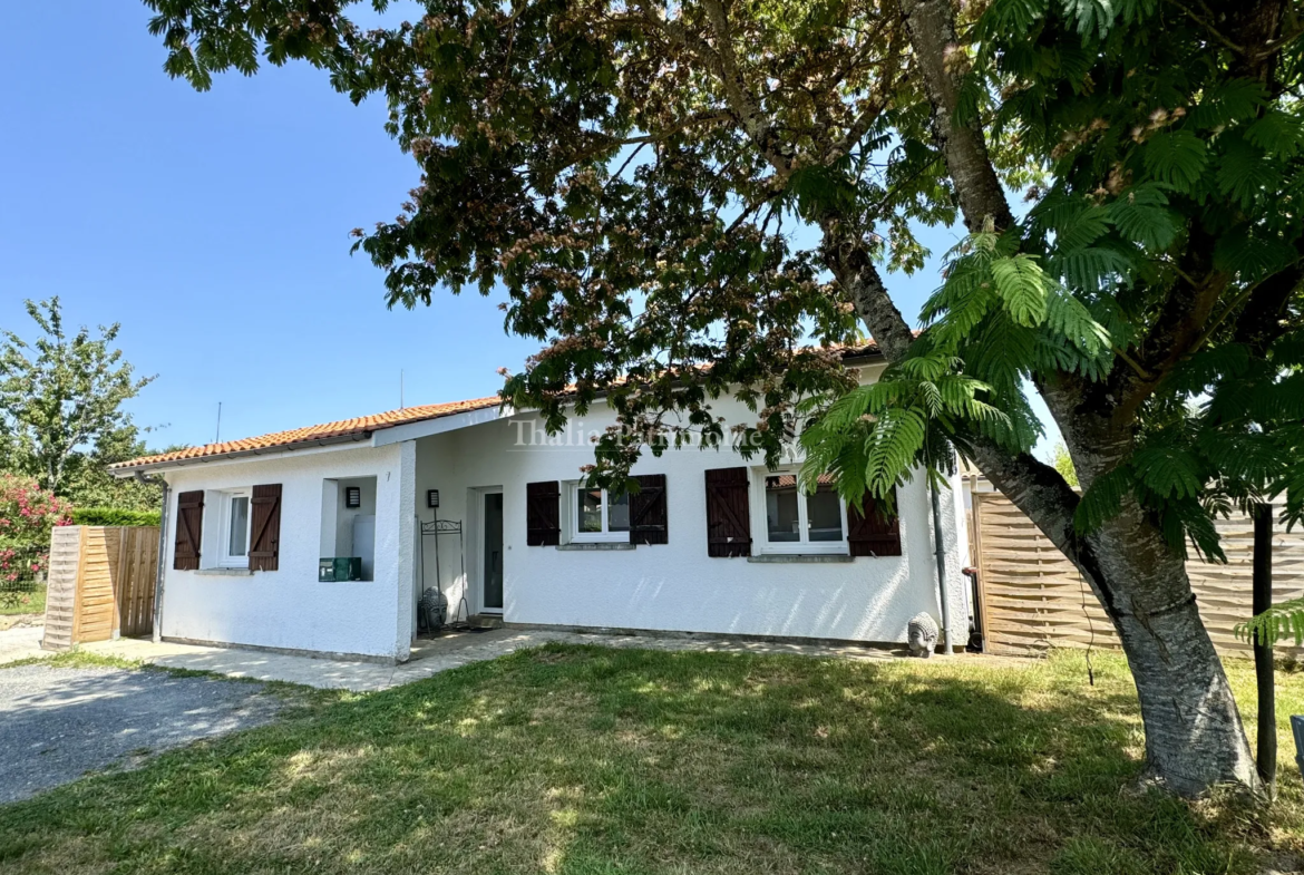 Maison rénovée de 82m2 avec jardin près du centre-bourg 