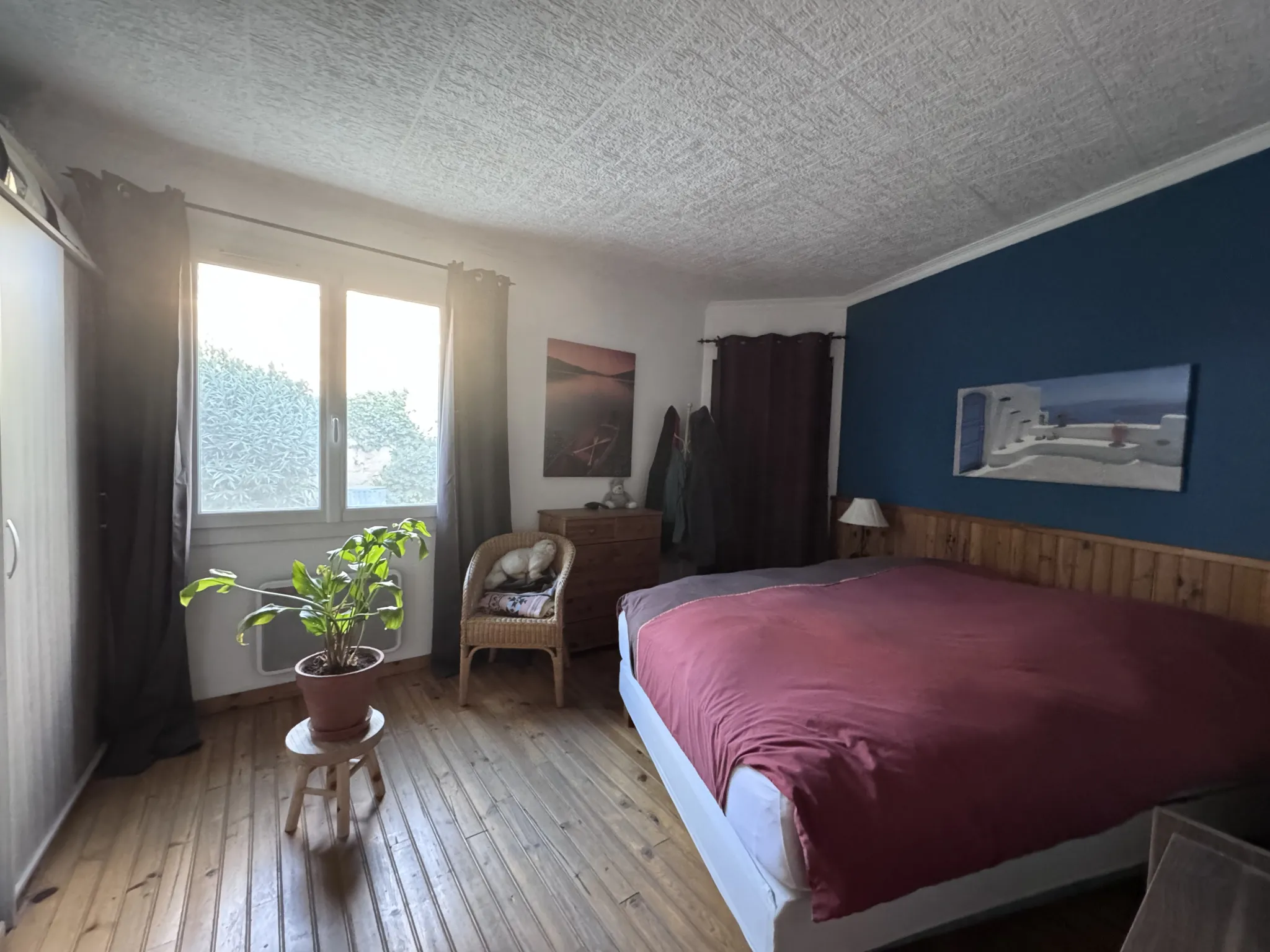 Maison avec 3 appartements à vendre à Peyrolles en Provence 