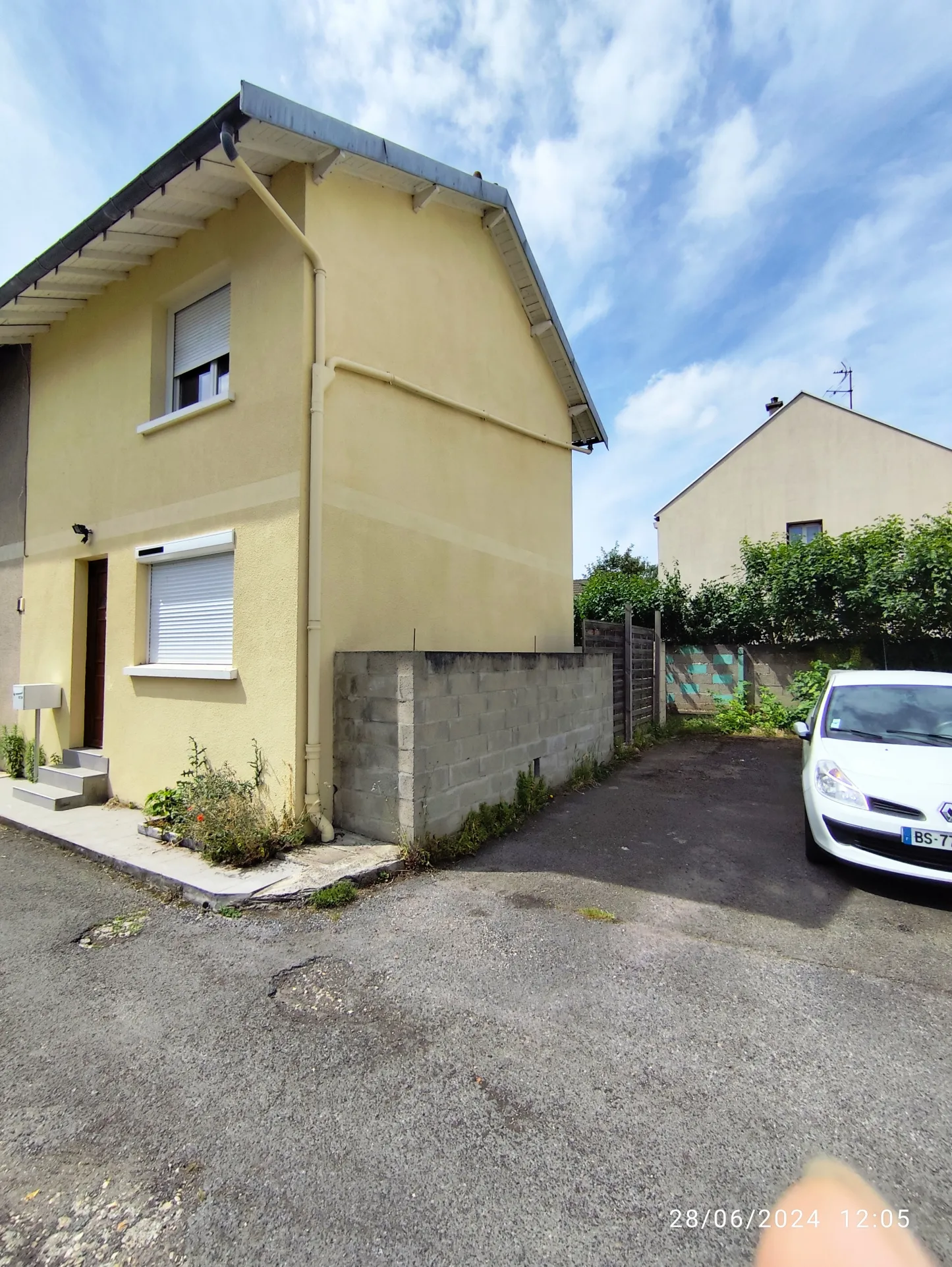 Achetez une maison à Conflans-Sainte-Honorine avec terrasse et jardin 