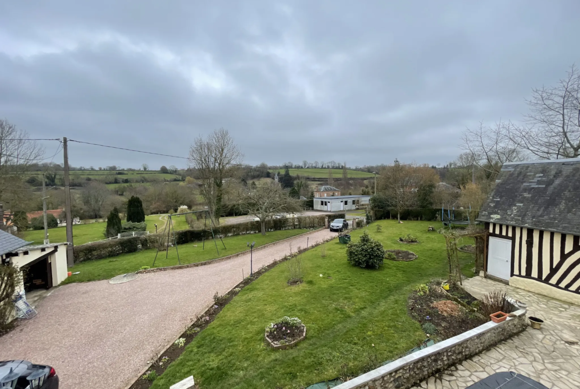 Propriété familiale de deux maisons à Montviette - 1673 m² de terrain 