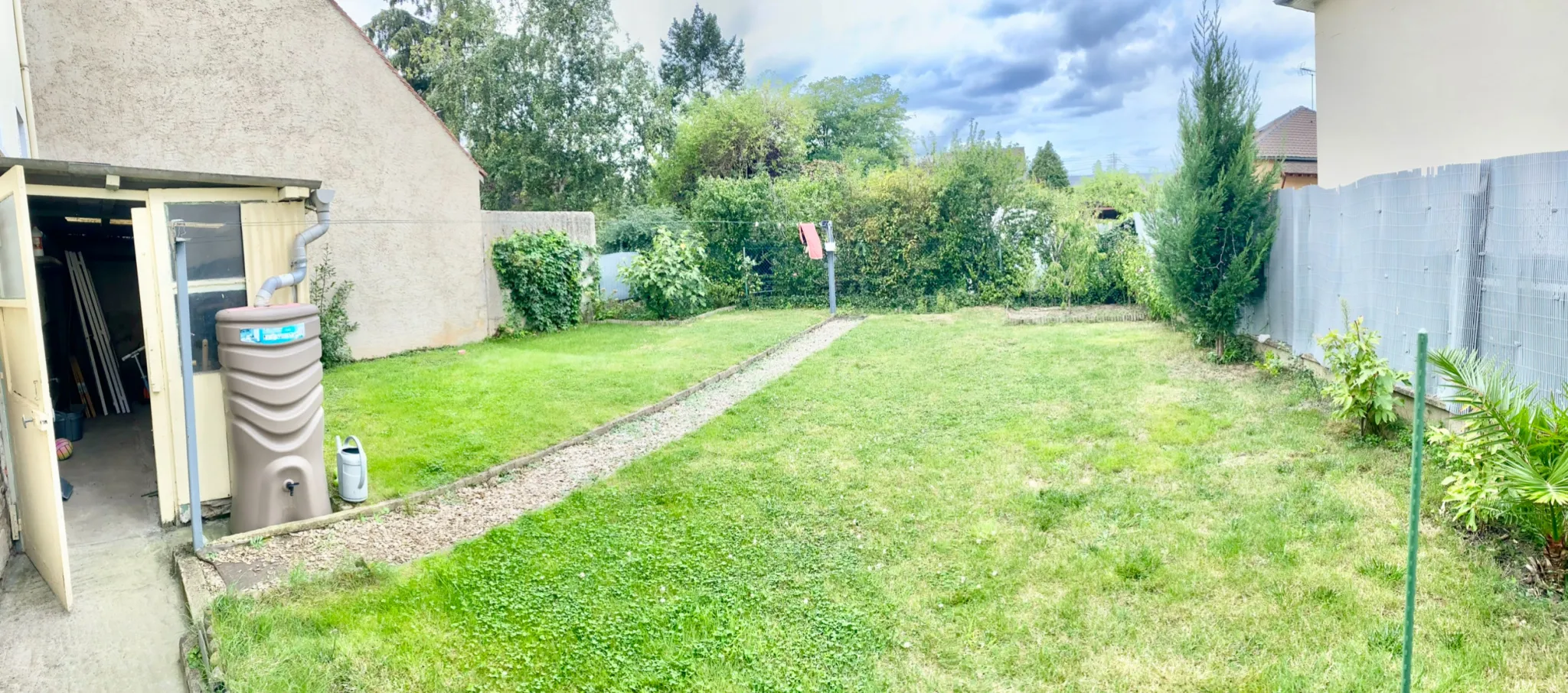 Maison spacieuse avec jardin au centre de Mantes-la-Ville 