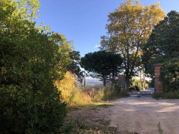 Maison de caractère à rénover à Llauro