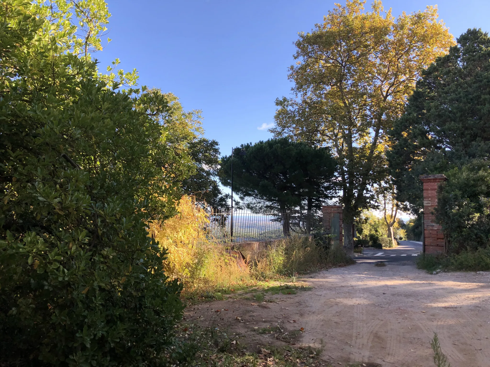 Maison de caractère à rénover à Llauro 