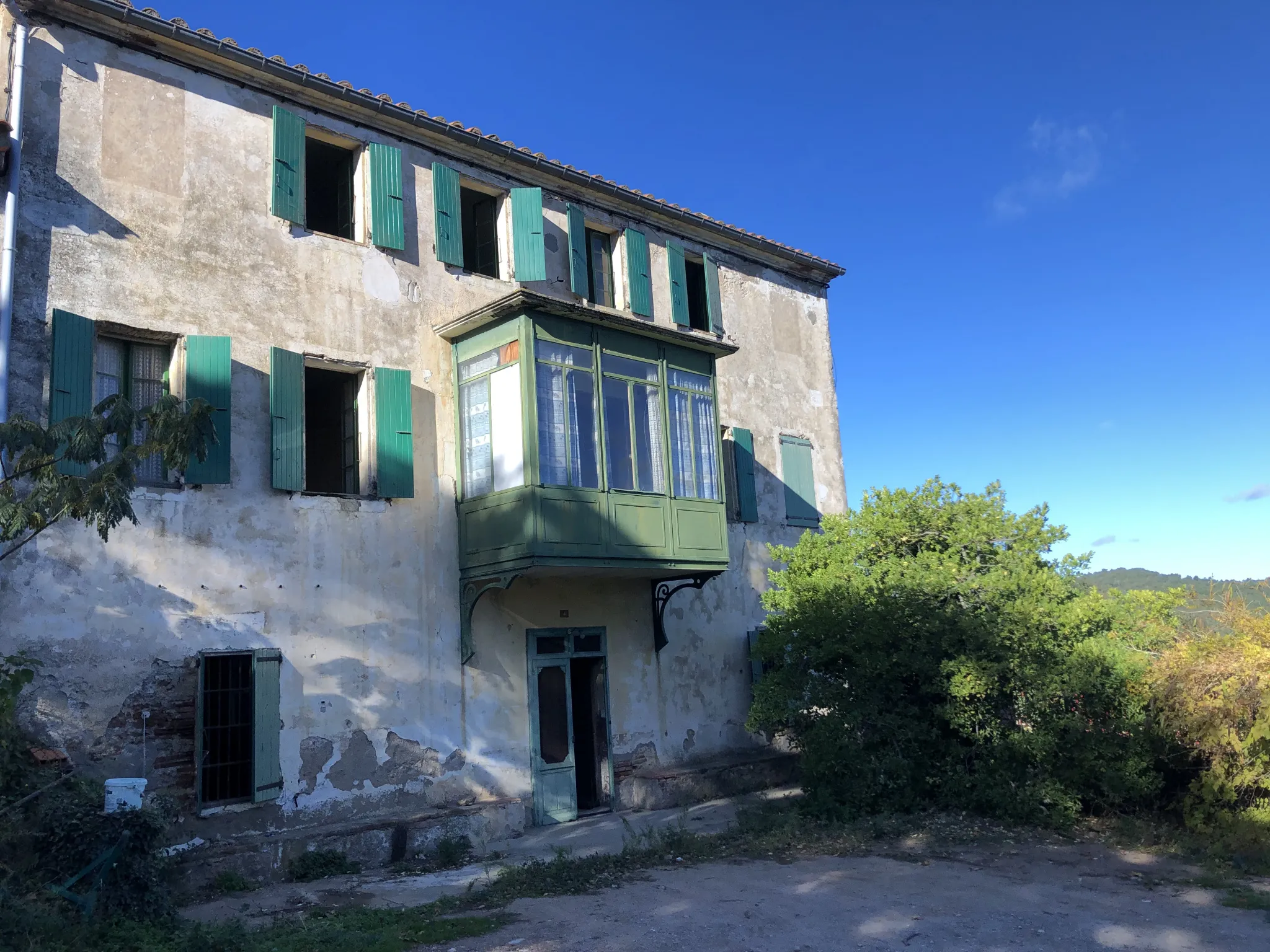 Maison de caractère à rénover à Llauro 