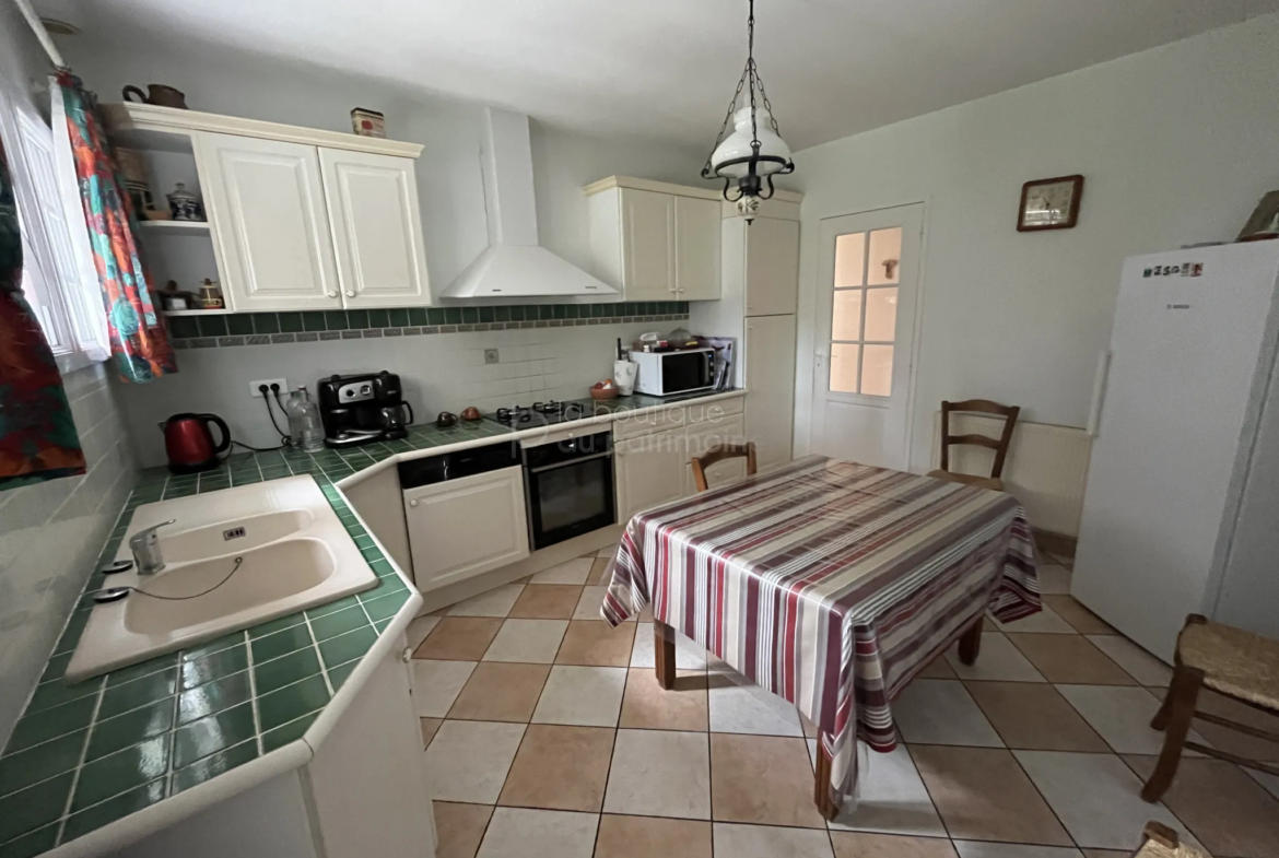 A vendre : Maison de plain-pied à Bazas, 3 chambres, 299 900 EUR 