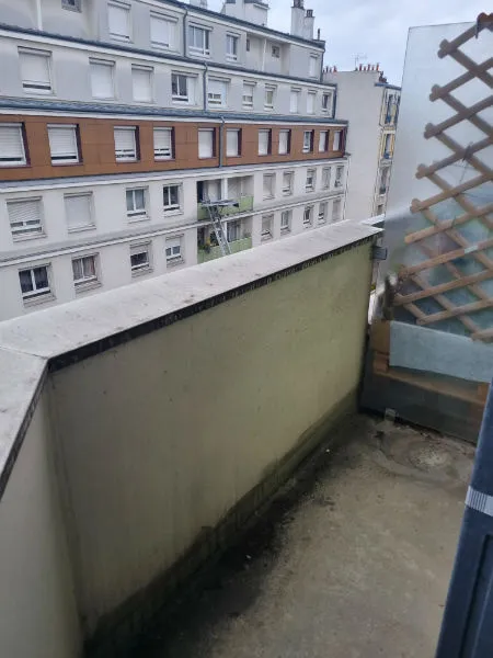 Studio Apartment in Paris 18th Arr. near Montmartre with Balcony Terrace - For Sale 