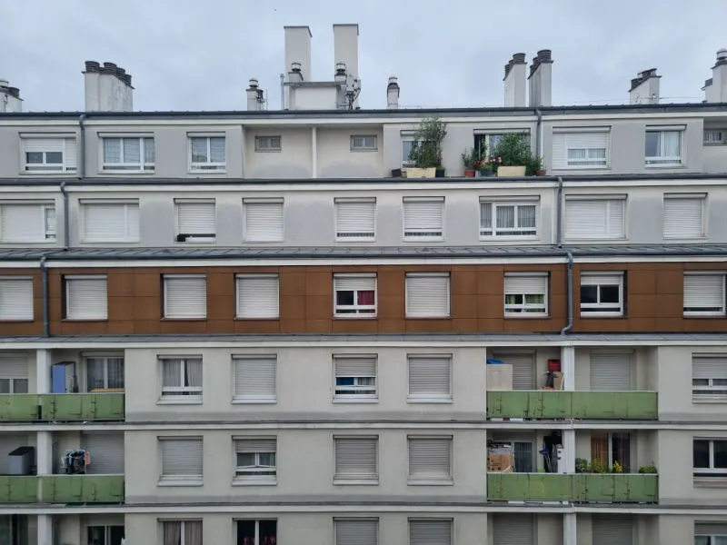 Studio Apartment in Paris 18th Arr. near Montmartre with Balcony Terrace - For Sale 